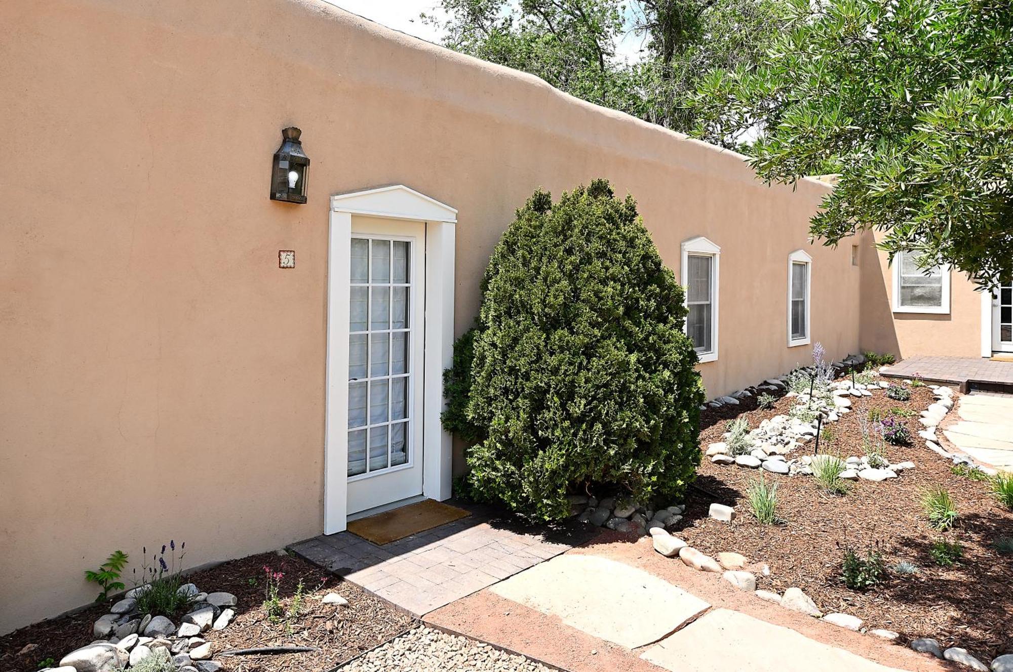 Dos Hermanas Casita 5 Downtown Courtyard Patio Santa Fe Dış mekan fotoğraf